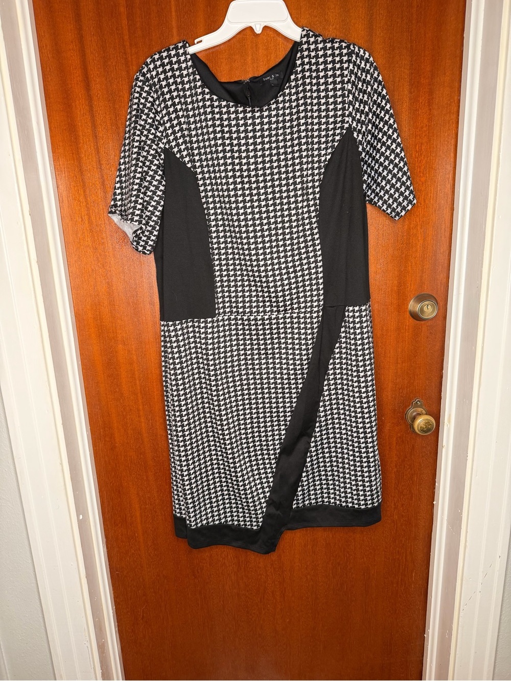 Sami & Jo Black and White Houndstooth Panel Midi Dress